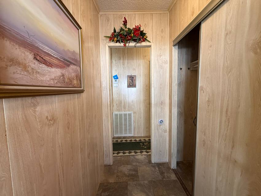 10 Moss Ct a Palmetto, FL Mobile or Manufactured Home for Sale